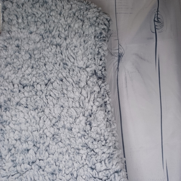 The Jack and Gill collection sherpa vest - Picture 10 of 13